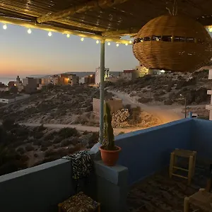 https://let-us-surf.agadirhotels.org